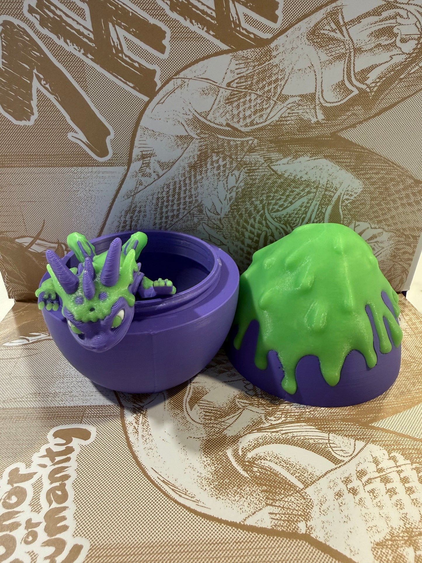 Baby Slim Dragon with egg Glow