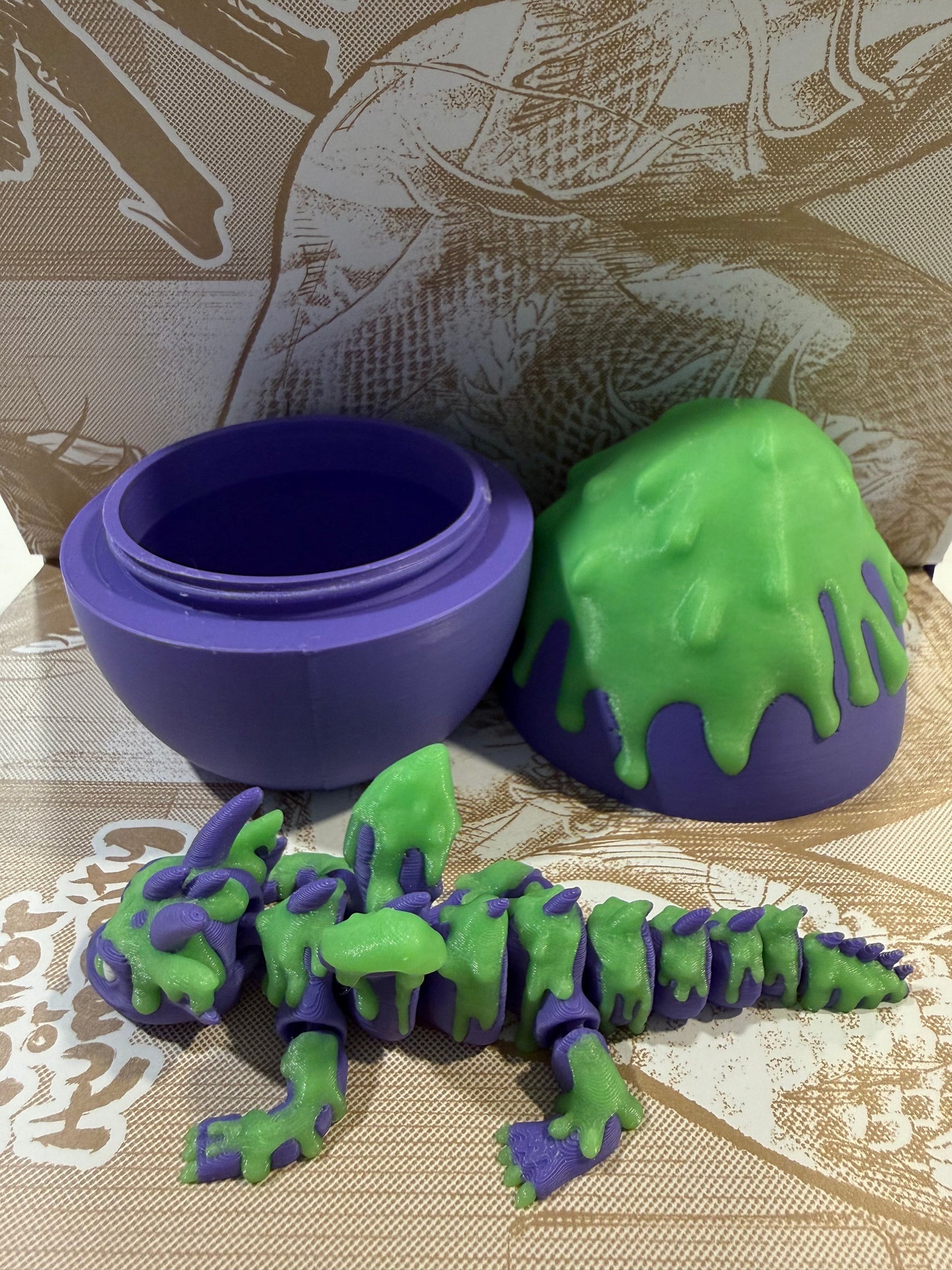 Baby Slim Dragon with egg Glow