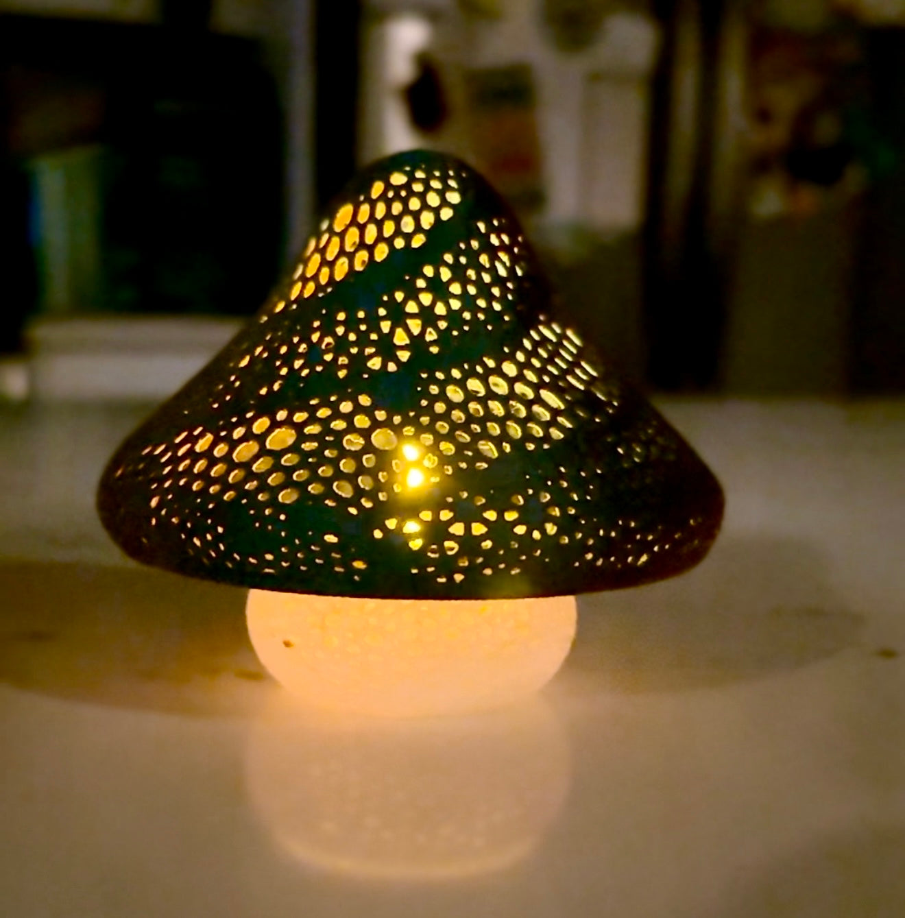 Tea Light Short Mushroom.