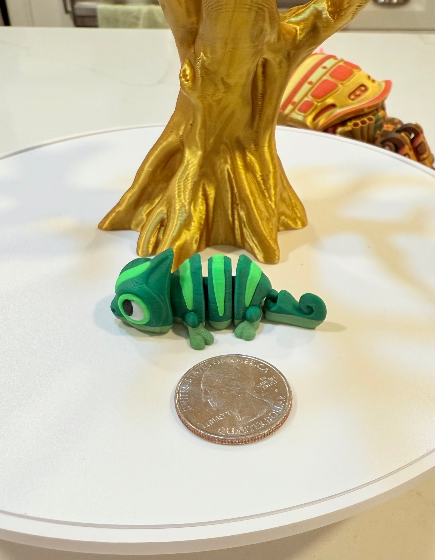 Tiny Flexi chameleon UV reactive!