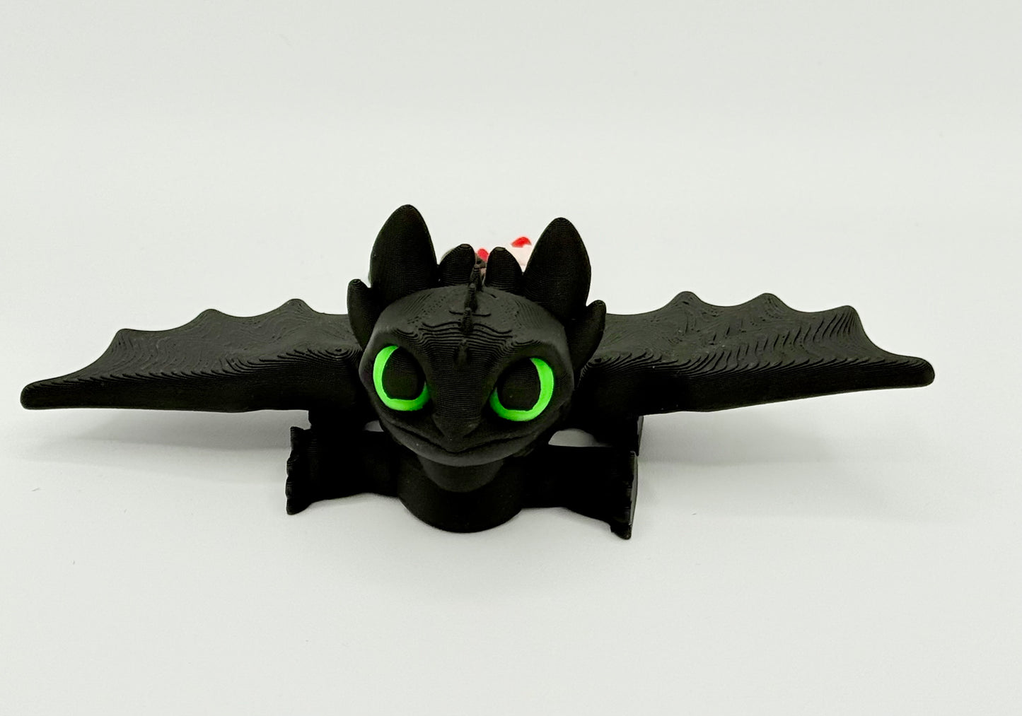 Toothless How to train your Dragons with glowing eyes ￼