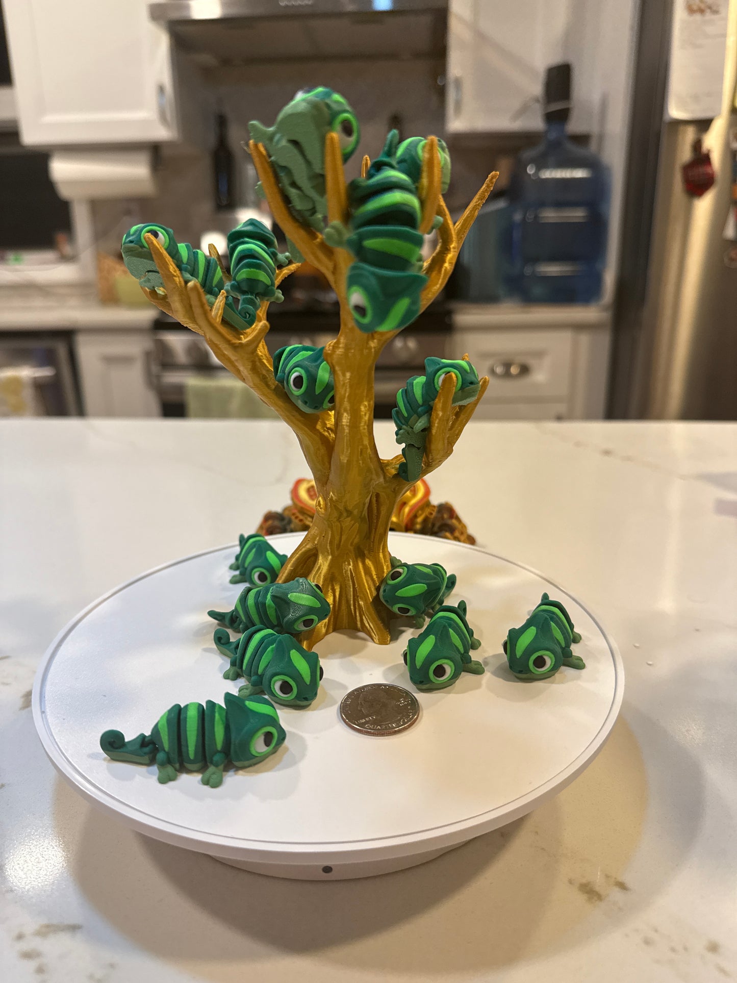 Tiny Flexi chameleon UV reactive!